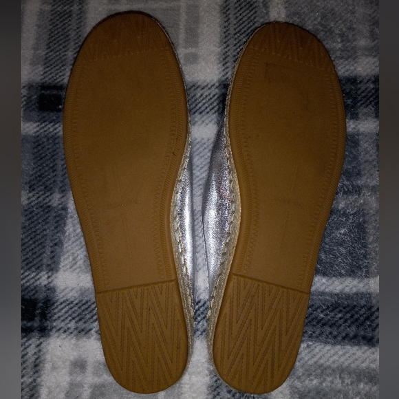 Dolce Vita | Silver Espadrille Mules Womens Size 7.5 - Picture 4 of 9